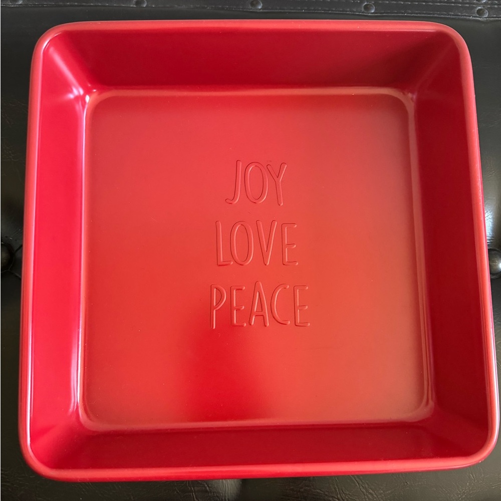 Set of 2 ‘Peppermint Place’ Red Square Baking Pans